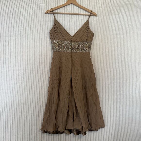 Carmen Marc Valvo 100% Silk Embellished Straps Pleated Dress Tan Size 0 - Picture 16 of 16